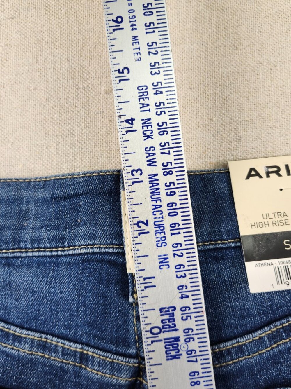 Ariat REAL Denim Athena Shorts 26R NWT - Picture 6 of 8